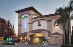 Отель Holiday Inn Express Redwood City Central, an IHG Hotel  Редвуд Сити